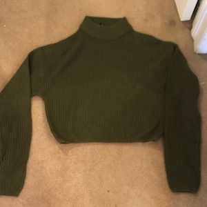 Cropped dark green sweater